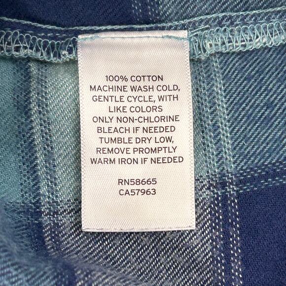 BP Plaid Cropped Flannel Button Up Shirt in Blue Lucie Plaid - Picture 8 of 9